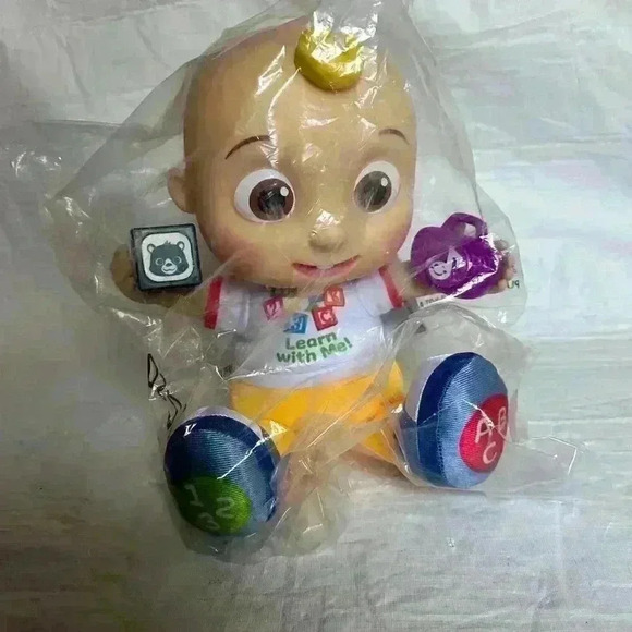 CoCoMelon Learn With Me JJ Doll Interactive New - Picture 1 of 5